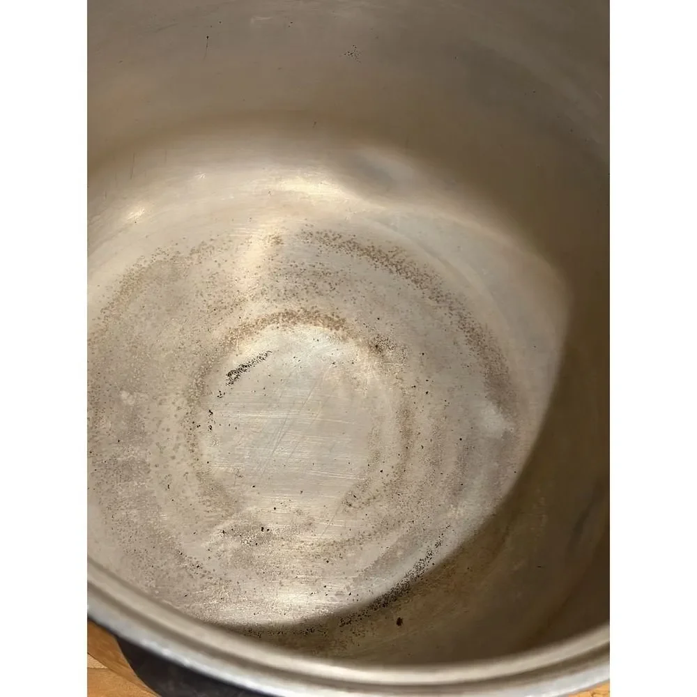 Vintage Wear Ever 2208 8 Quart Aluminum Pot w/ Lid Read‎ Description